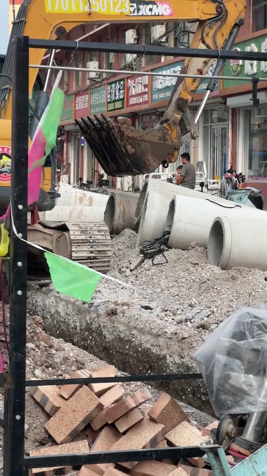 预制混凝土构件市政道路施工安装现场实拍